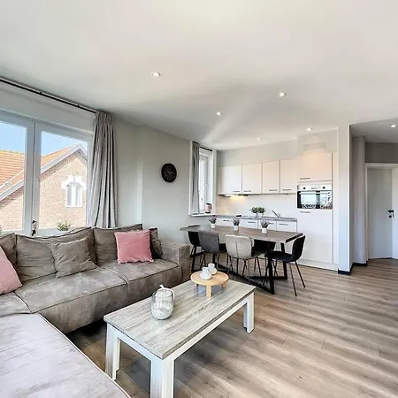 Flat Monte Carlo - * De Panne